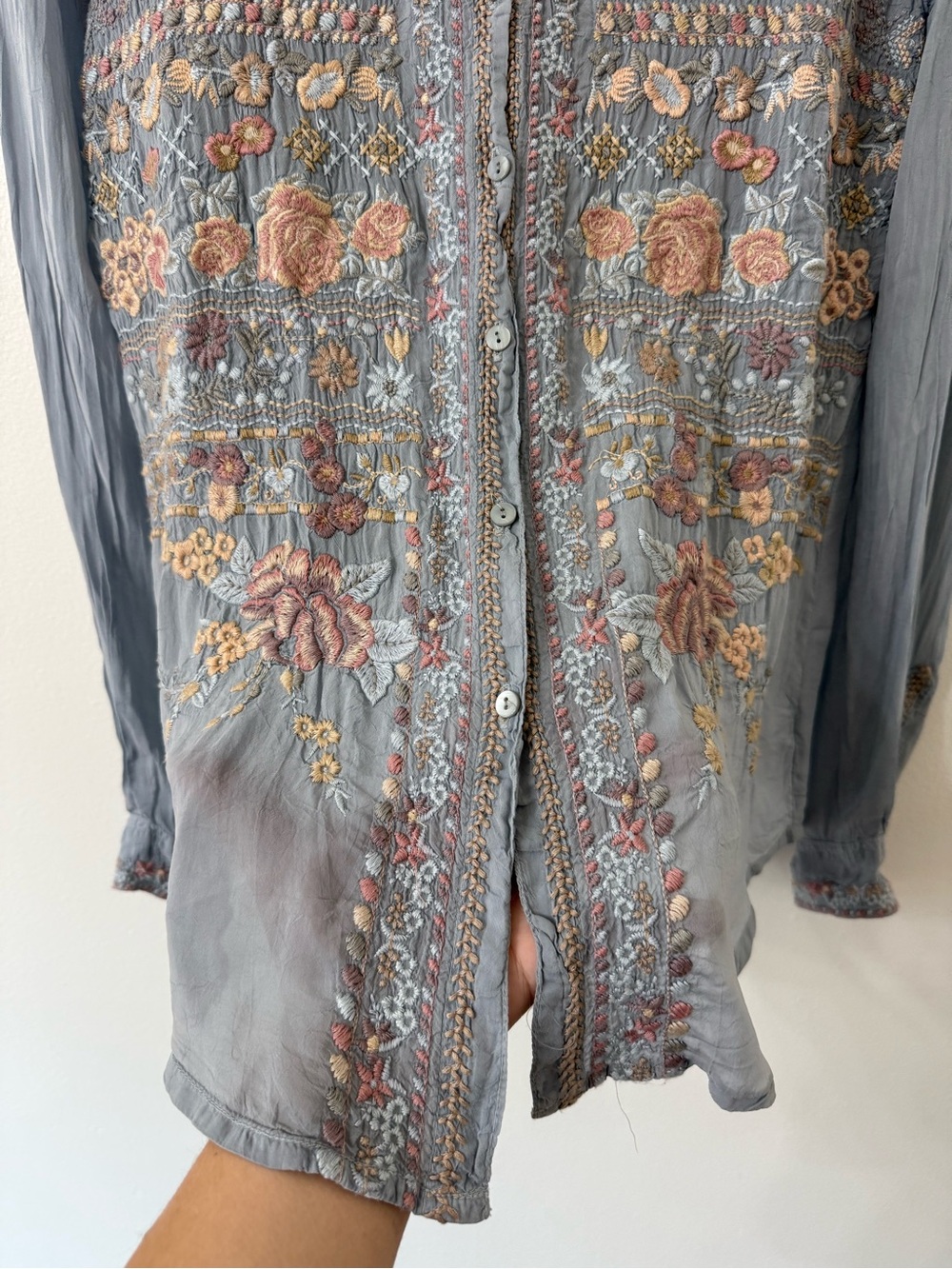 {M} Johnny Was Light Blue Embroidered Long-Sleeve Shirt - Picture 4 of 9